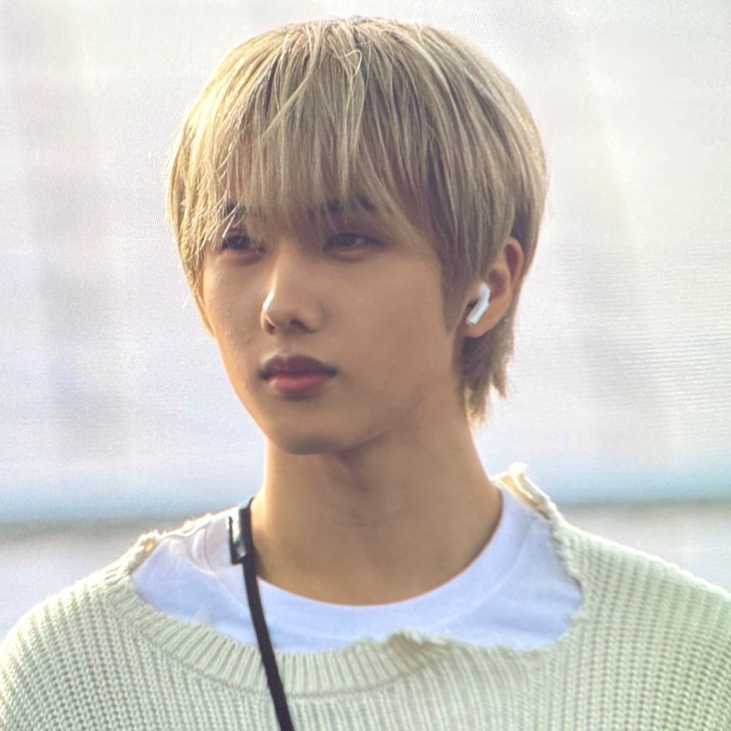 proxysung's tweet image. 🍯🌙💫✨