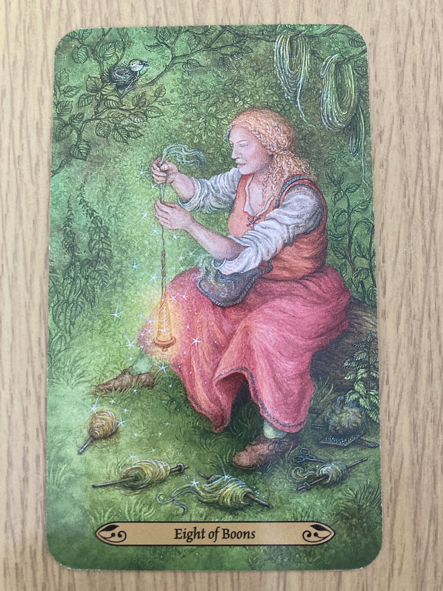 【今日の1枚】

「ペンタクル8」に相当するカードが出ました。職人カードとも呼ばれます。
コツコツと、今やるべきことに集中しましょう🌹
すぐに結果が出なくても大丈夫。必要なタイミングで花は咲きそうです。
GW明けの初日はゆるりと🌼