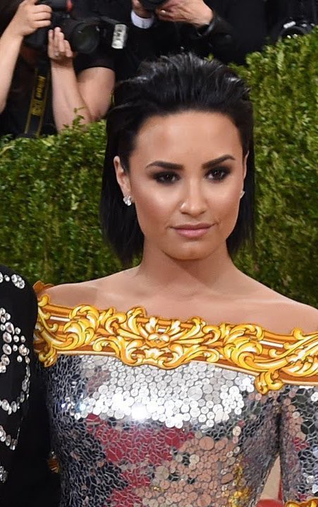 justcatchmedemi's tweet photo. “You said we wouldn’t make it, but look how far we’ve come” 🥹 #MetGala https://t.co/5pS36wWCBB