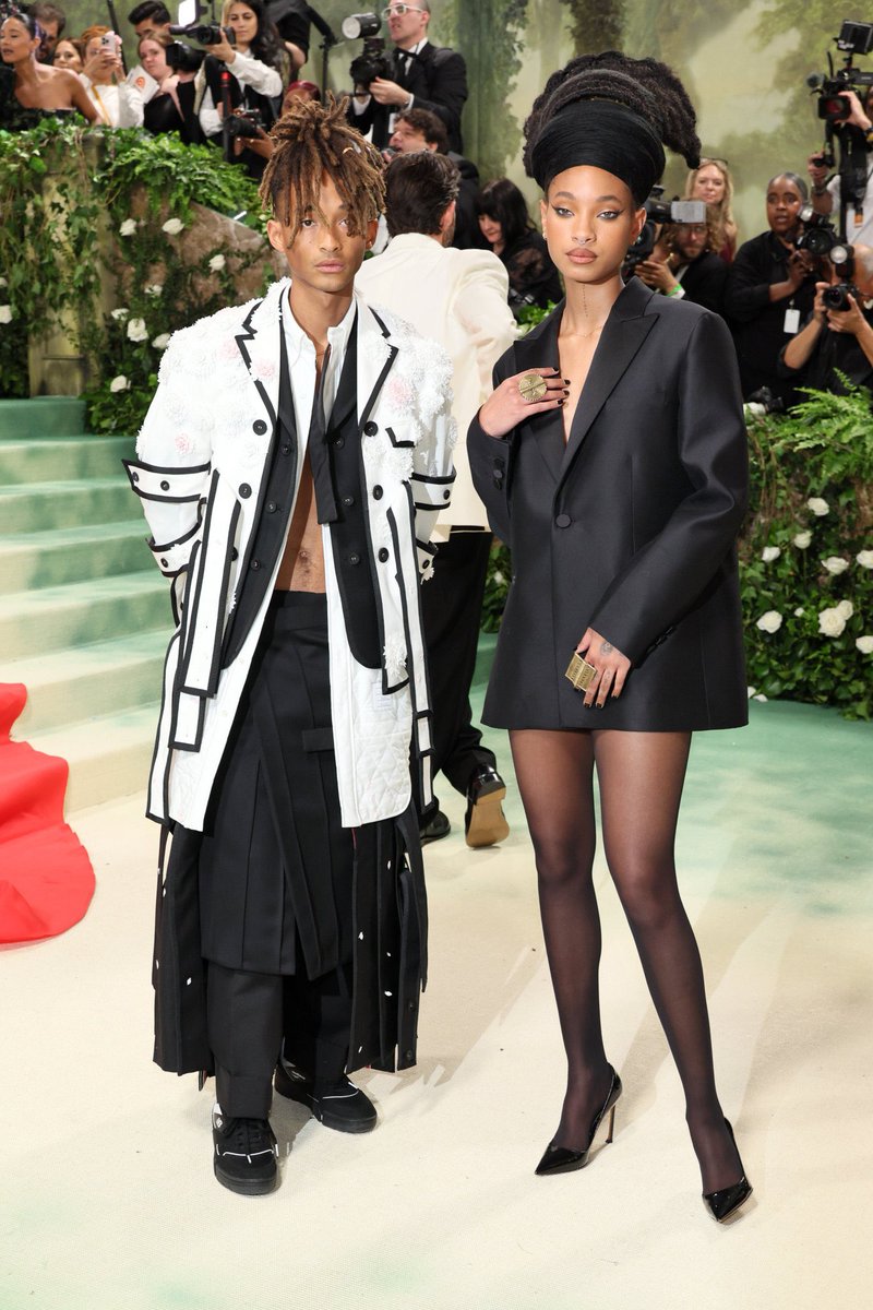 Ent_Discussion's tweet image. Jaden &amp;amp; Willow Smith #MetGala