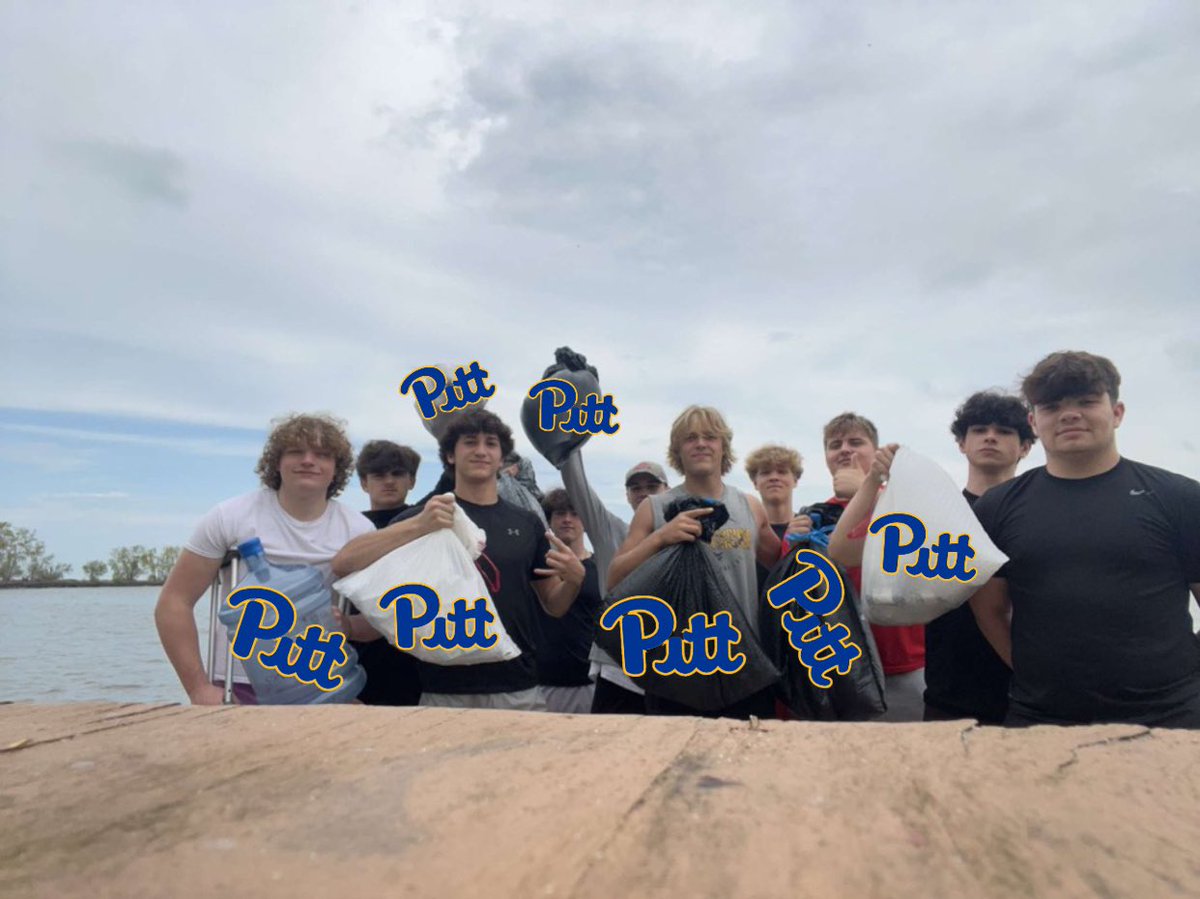 Future WVU QB and his teammates picking up trash. 

Thank You for your great work. 🙌