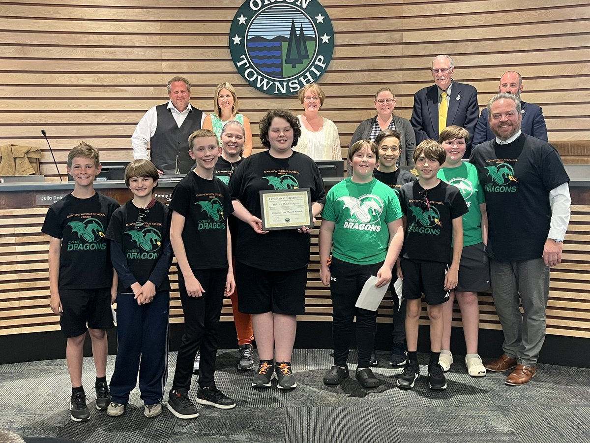 CyberOakview's tweet image. The Team went to @oriontownship and introduced the board to #ftcrobotics and were awarded the #Citizenofthemonth Award! A big thank you to @supervisorchris and all the board members!!! #robotics #GoDragons @Oakview_MS