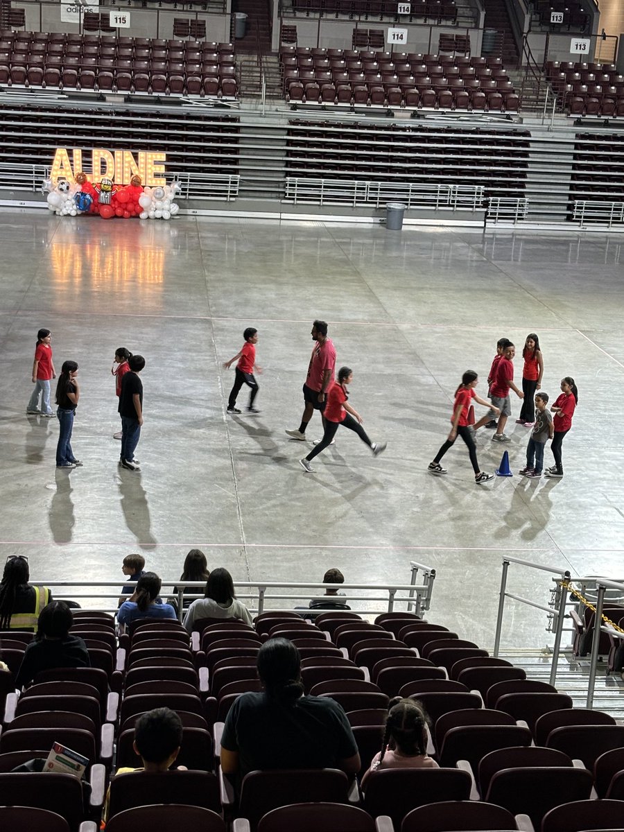 Way to go Coach Martinez and our Escamilla Bulldogs for the PE Expo performance ⁦@slrehan⁩