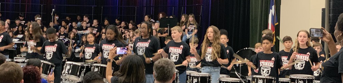 Spring Concert 🎶 ESE Strikers & Choir #AmazingTalent #eseSOAR @HumbleISD_ESE