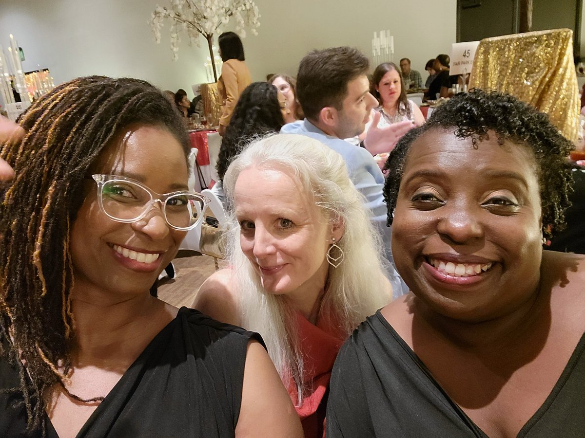 Roxie Browning tweet media