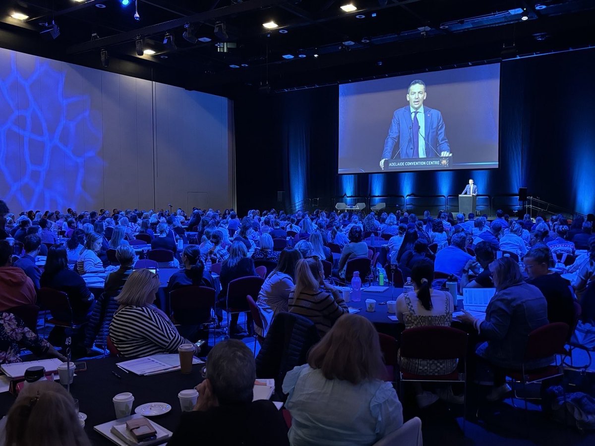This morning I joined 470 student well being leaders from across SA public schools with a shared commitment to support the mental health of our young people. Wellbeing is now one of the key parts of our @edu_sagov Strategy - and the high quality professional learning available at…