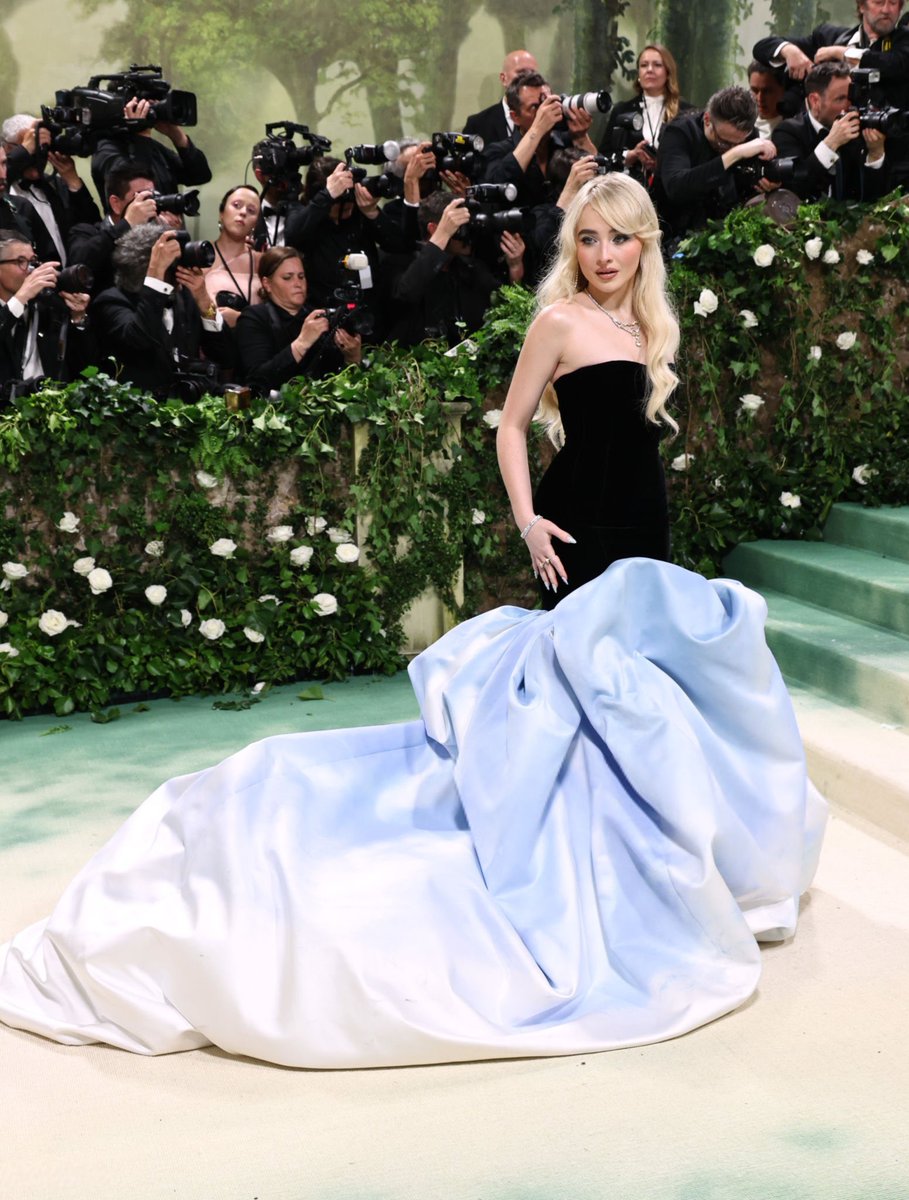 Sabrina Carpenter #MetGala