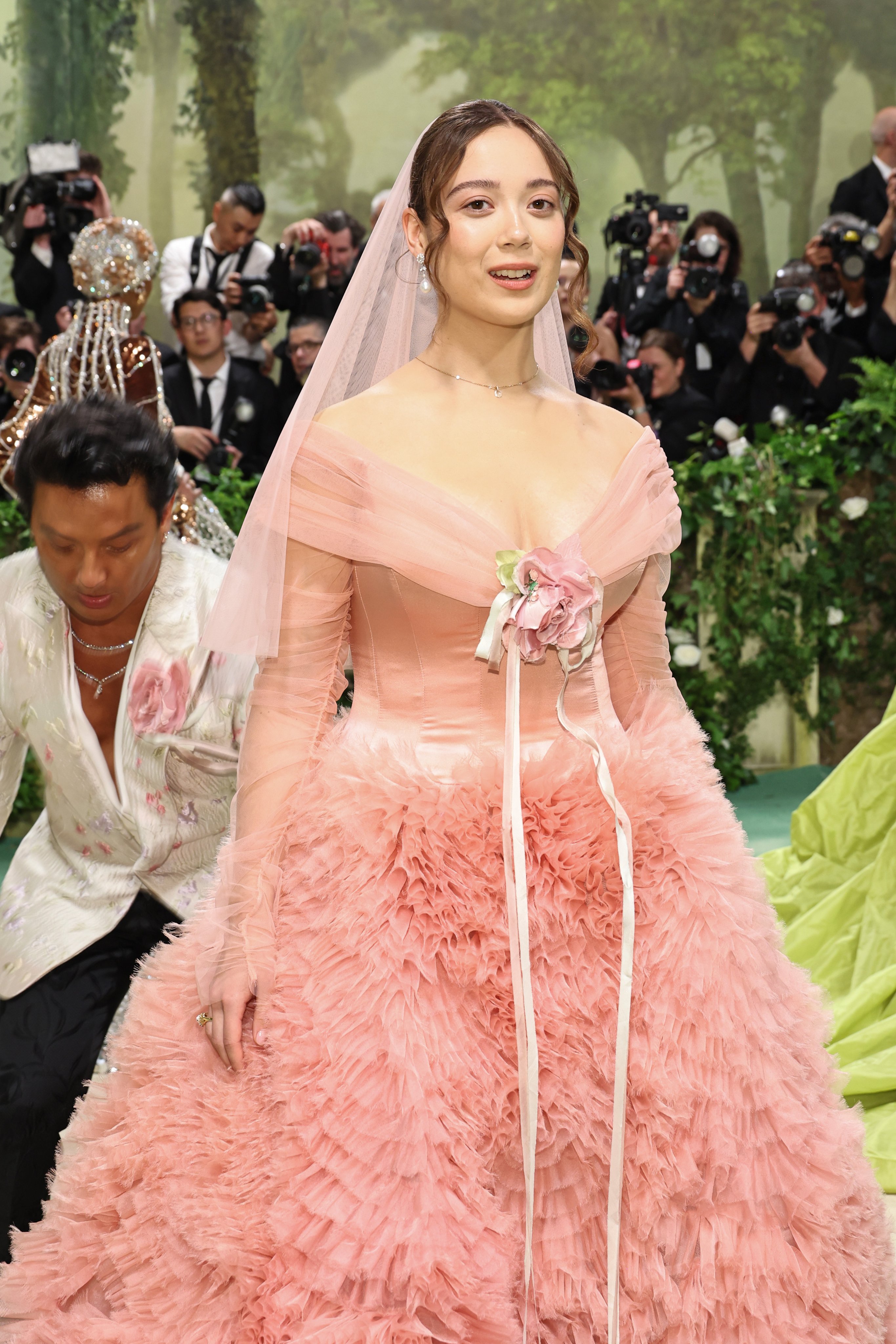 CONSEQUENCE on X: “Laufey at the 2024 Met Gala Photo credit: Jamie 