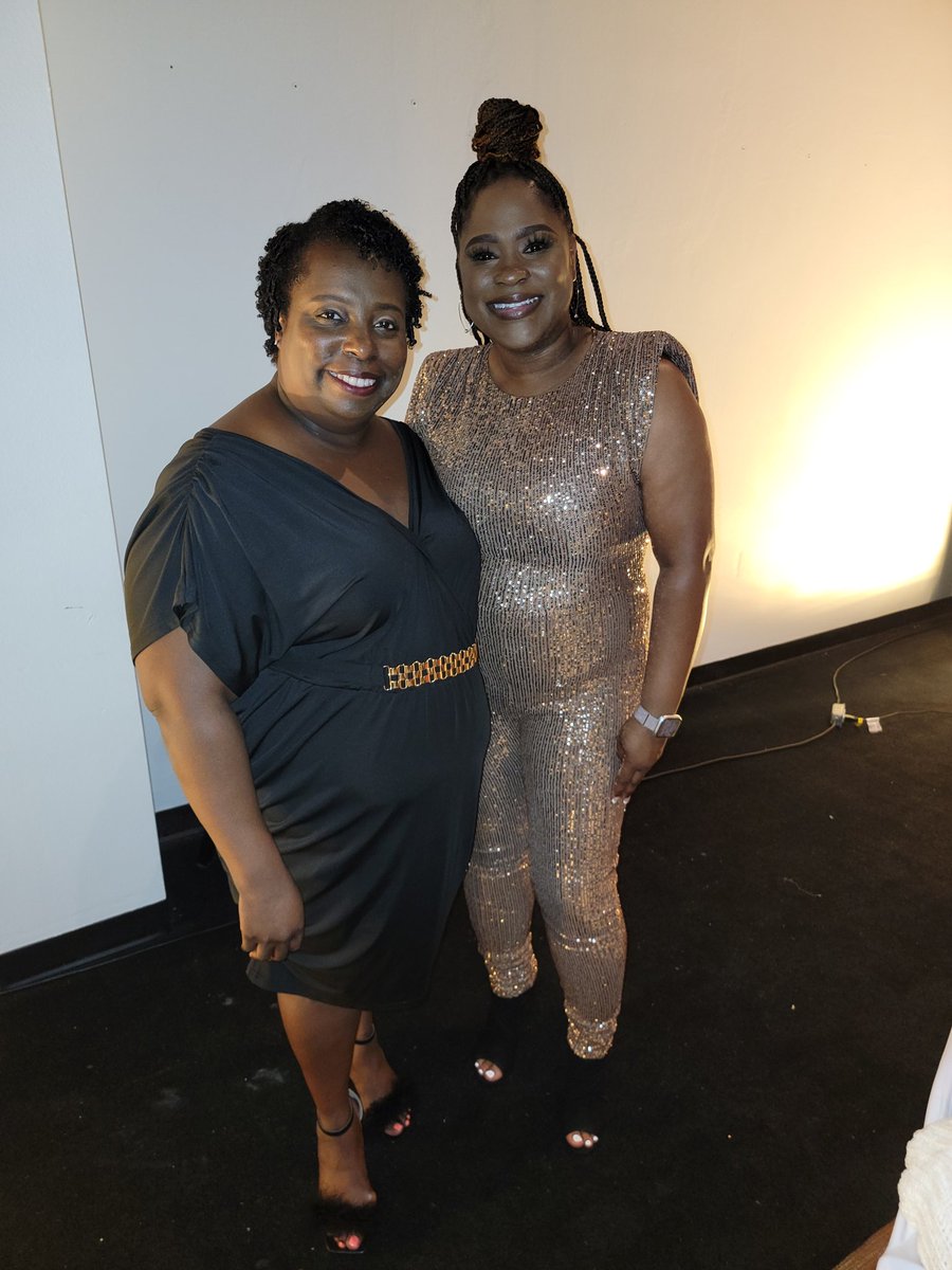 Roxie Browning tweet media