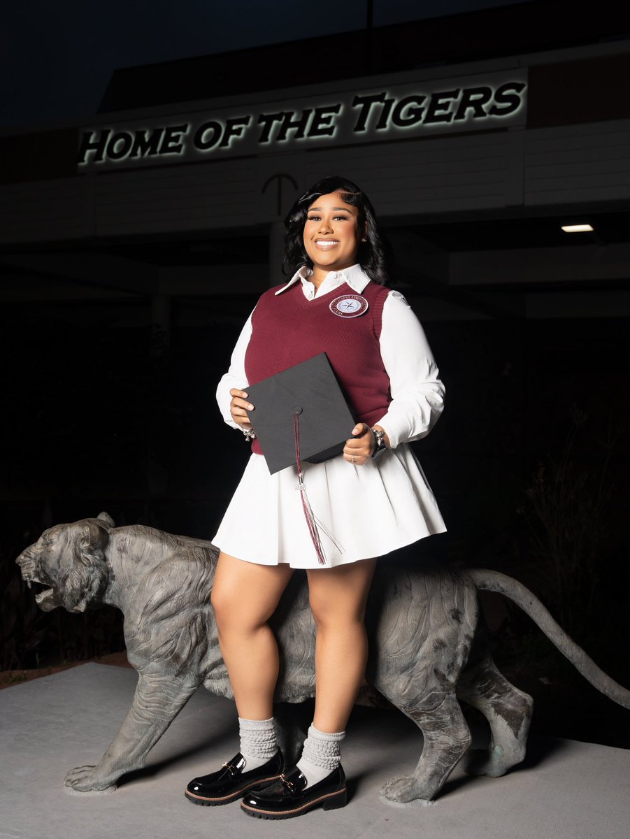 On May 11th I will be graduating from THE Texas Southern University 🐅

I will be Leaving here With My Bachelor's Degree in Biology. I can't wait to see what the future has in store for me.🎓🥂

#TSUGrad24 #TSUProud #hbcugrad #blackgirlinstem