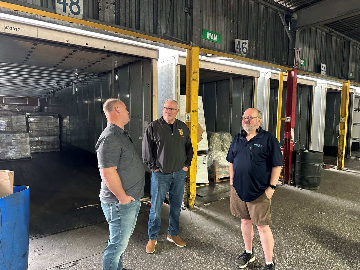 International Vice President and Assistant Freight Division Director Danny Avelyn and Central Region Freight Coordinator Bill Wedebrand recently visited the TForce terminal in Indianapolis to meet with members of #Teamsters Local 135 and talk about the importance of enforcing the…