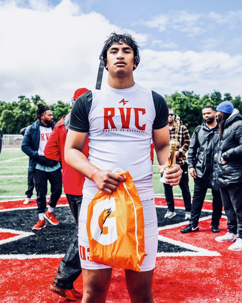Thank you @RVCshowcase for a great showcase. Left with Offensive MVP of the Camp and 7on7 champion. @CoachVandermade @jlawson707 @BrandonHuffman @CoachAray