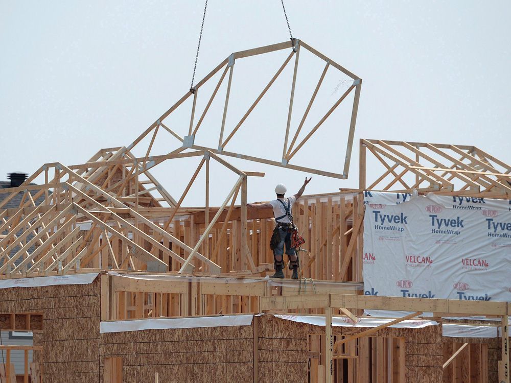 CMHC beats targets for new homes in 2023, despite economic challenges financialpost.com/real-estate/cm…