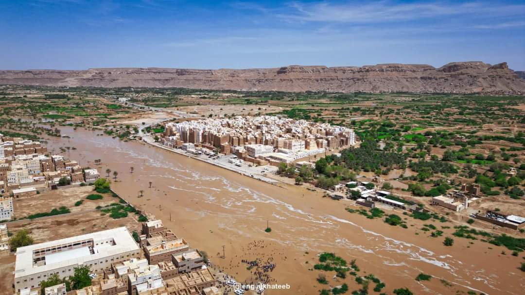 #حضرموت

سيول وادي سر مدينة شبام التاريخية .
اليوم الاثنين تاريخ 6مايو 2024م