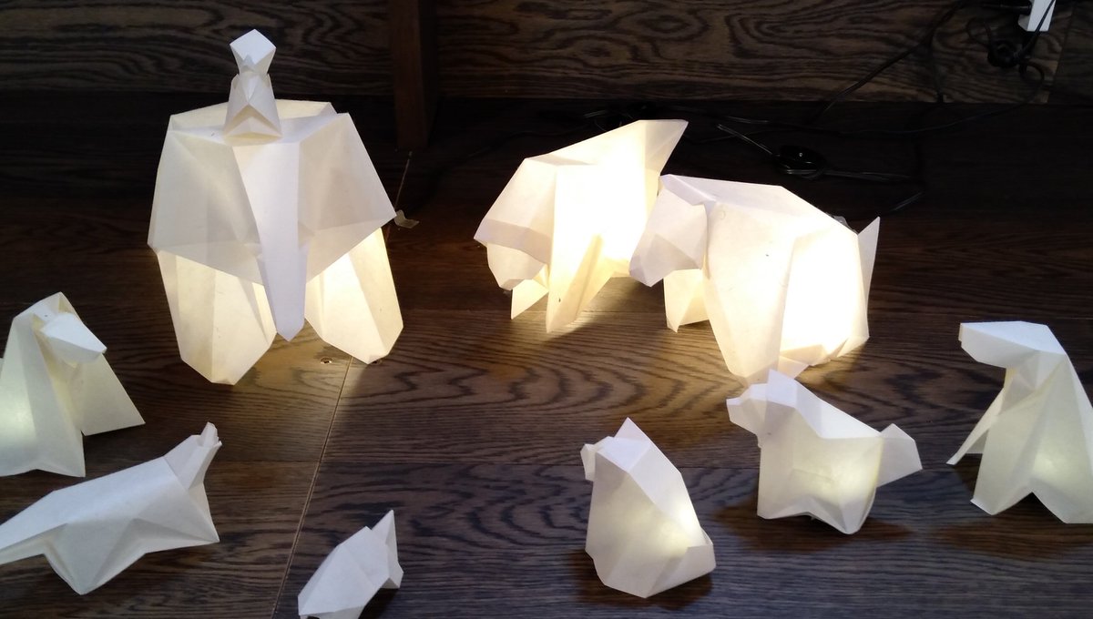 オリガミデザインの展示会「オリガミどうぶつえん」はおかげさまで無事終了しました。
引き続き作品の紹介はゆっくりしていこうと思います。
#origami #折り紙 #手漉き和紙 #animal #動物 #発酵ミュージアム米蔵 #origamidesign