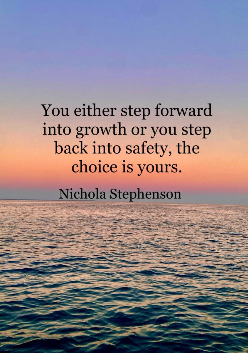 You either step forward into growth or you step back into safety. The choice is yours 👌 #positive #mentalhealth #mindset #joytrain #successtrain #ThinkBIGSundayWithMarsha #thrivetogether