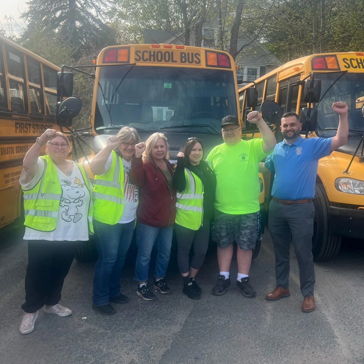 FIRST STUDENT WORKERS IN BRISTOL ORGANIZE WITH TEAMSTERS Big welcome to bus drivers and monitors at First Student in Bristol, Connecticut who have voted overwhelmingly to join #Teamsters Local 671! The new Teamsters provide student transportation for Bristol Public Schools. “In…