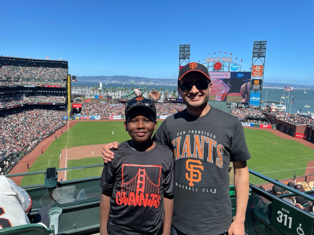 Match Monday highlight ☀️ Big Omid and Little Kayden attended Kayden's first ever baseball game and had an incredible time. Thank you to the @SFGiants for providing these fun new experiences for Bay Area kids! #BBBSBA #MatchMonday #BeBig