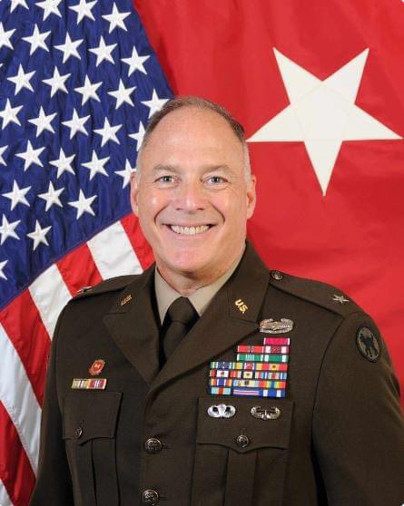 ⭐️⭐️ Congratulations! 

Maj. Gen. Ricciardi, recently promoted two-star, will become the commanding general of the 88th Readiness Division and senior commander of Fort McCoy, Wis. later this summer. To read more, click the link below⬇️

dvidshub.net/news/470141/bl…
