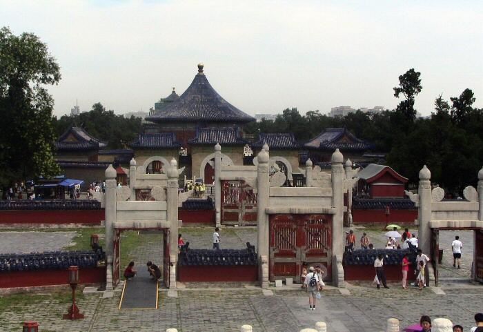 Así es la visita del Templo del Cielo, gran monumento histórico en Beijing que nos descubren en @guiasviajar buff.ly/3UOep5a