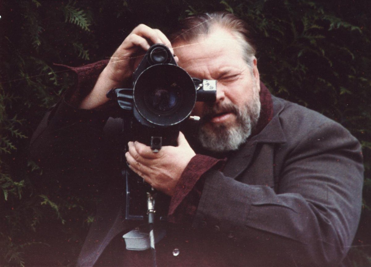 A few more for Welles From us: -On the Other Side of the Wind: midcenturycinema.org/2018/10/03/new… -On Kael, Chimes: midcenturycinema.org/2017/06/25/50-… -@Geoff_Andrew on Shanghai: bfi.org.uk/features/lady-… -@FilmInquiry/ The Trial: filminquiry.com/the-trial-1962… -Callow/F for Fake: bfi.org.uk/sight-and-soun…