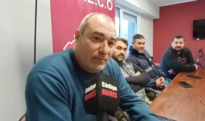 AAAJ00068631's tweet image. #Industricidio
📢 "En 4 meses pasamos de hacer horas extras a negociar suspensiones" advirtieron desde #Soeco.

#NoALaLeyDeBases
#LaPatriaNoSeVende
#NoALasPrivatizaciones

codigobaires.com.ar/2024-05-06/gus…