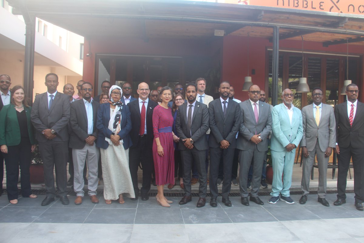 Today, Deputy Minister of @MoPIED_Somalia, H.E. Mohamed Abdulkadir Ali, and the United States Agency for International Development (USAID) Somalia Mission Director, Sheri-Nouane Duncan-Jones, hosted the first USAID Development Objective Agreement Review in Mogadishu.