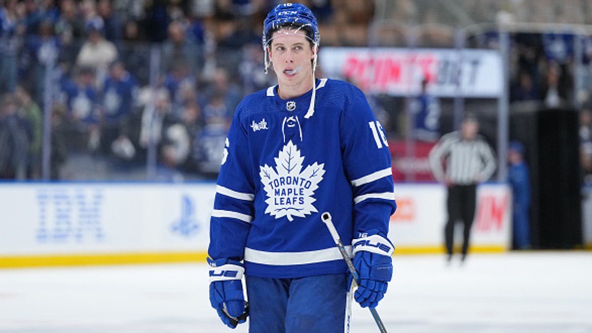 From @HayesTSN & @martybiron43 on @7ElevenCanada That's Hockey: Mitch Marner says he wants to stay…should the Leafs re-sign him? tsn.ca/that-s-hockey/… #7ElevenThatsHockey