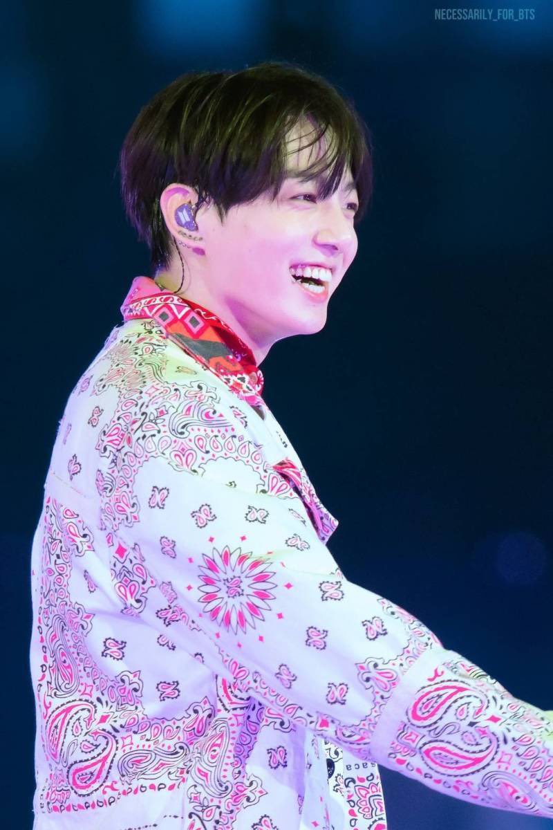 D-400💜
ジョングク応援•*¨*•.¸¸ ♪٩(ˊᗜˋ*)و

WE LOVE YOU JUNGKOOK 
WE WILL WAIT FOR YOU JUNGKOOK

I'm listening to #StandingNextToYou from #JungKook(@BTS_twt)album #JungKook_GOLDEN

良かったら一緒に応援お願いします🙇