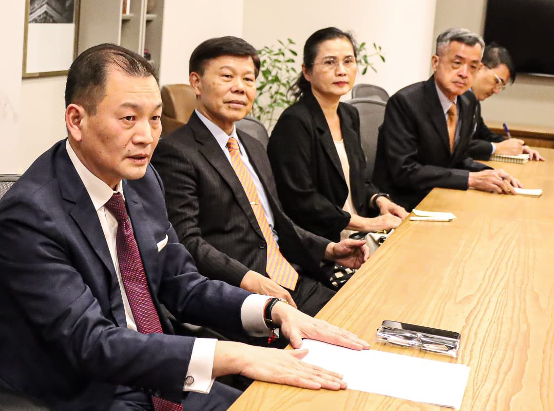 ¡Más inversión para generar empleo y desarrollo! Con CHOU WEN-TUNG, presidente de Acelon Chemicals &amp; Fiber Corporation de Taiwán, exploramos oportunidades de inversión en el país en la industria textil.