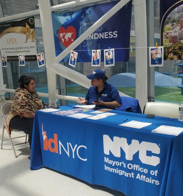 MOIA's outreach team was in Queens, & Chinatown, Manhattan, to provide information on NYC Care (healthcare for all), Medicaid, & immigration legal service information to NYers of all backgrounds. Thanks to @HispanicFed @lajornadaonline ,CENC, & @JacobiHosp for hosting MOIA.