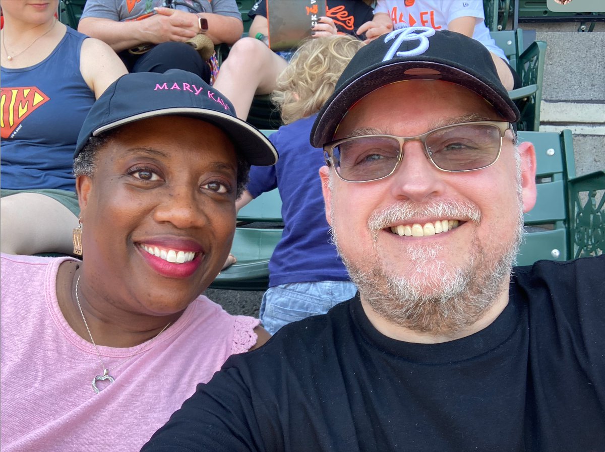 Last week, COAH faculty, fellows & staff had a team building exercise. The team? The @Orioles. And they won against the Yankees! In all seriousness, it is nice to see our folks enjoying some dedicated down time to socially engage and bond.