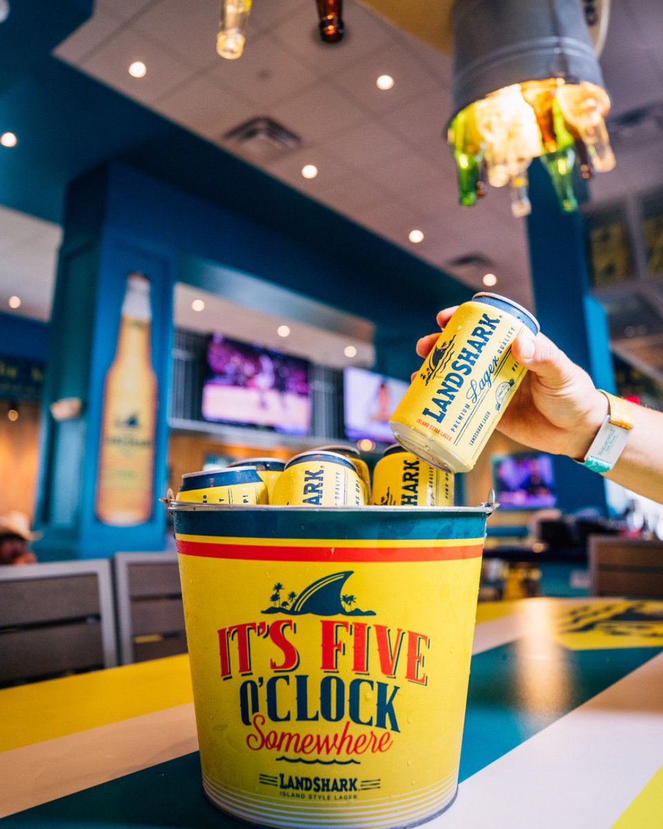 Have any bucket list plans for summer? 🍻 Let us know how you're celebrating #NationalBeverageDay 📍 Margaritaville Lake Resort Lake Conroe