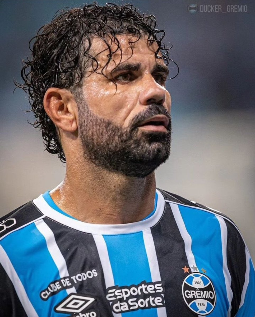 Ídolos não se fazem somente com títulos, ao contrário do que sempre falamos!

Nesse momento a nação gremista ganha um ídolo!

Valeu demais Diego Costa!