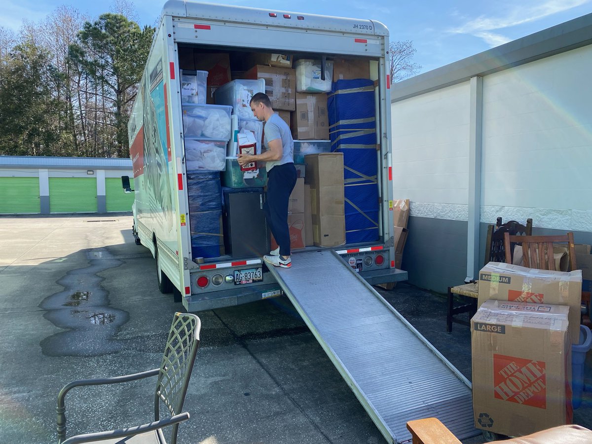 @bestrelocators DO YOU NEED TO LOAD OR UNLOAD YOUR U-HAUL?
JUST GIVE US A CALL.

Best USA Movers Orlando
(Don't move a finger, we'll do it.)

#bestmovingcompany
#bestmoversintown
#bestusamoversorlando