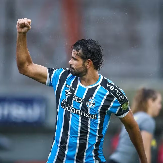 Diego Costa está virando ÍDOLO do Grêmio

Dentro e fora de campo

É inspirador o que ele está fazendo