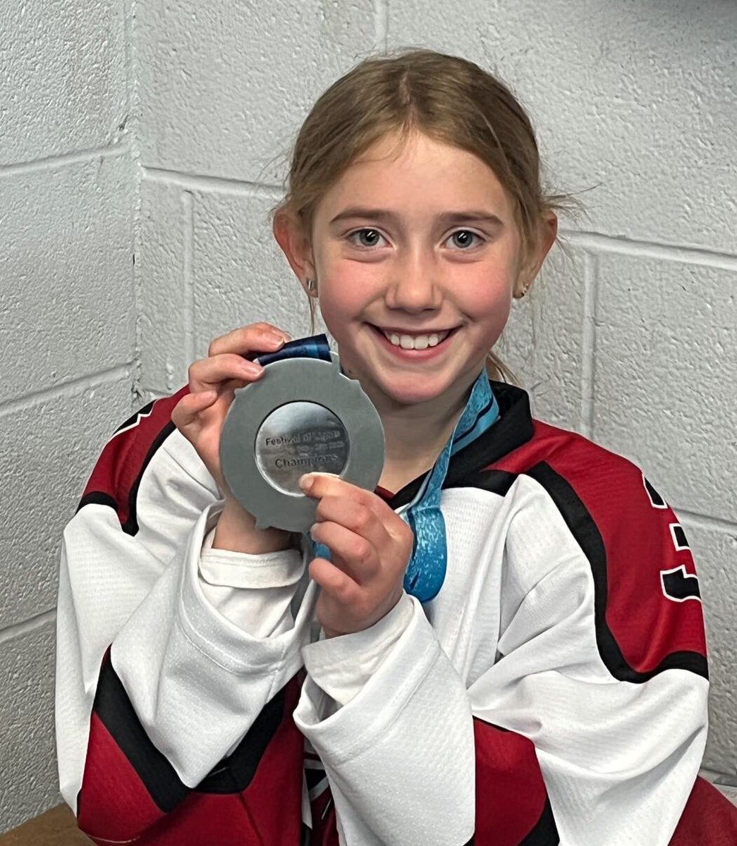 Congratulations to Noëlle Connely of Garden River First Nation for signing with the U11 A Brantford Ice Cats! Good luck in the 2024/25 season and keep up the amazing work!