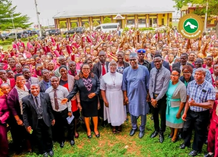 Kwara Governor Celebrates Academic Achievements at Eucharistic College

…spreads joy among pupils, commends academic excellence

#GreaterKwara