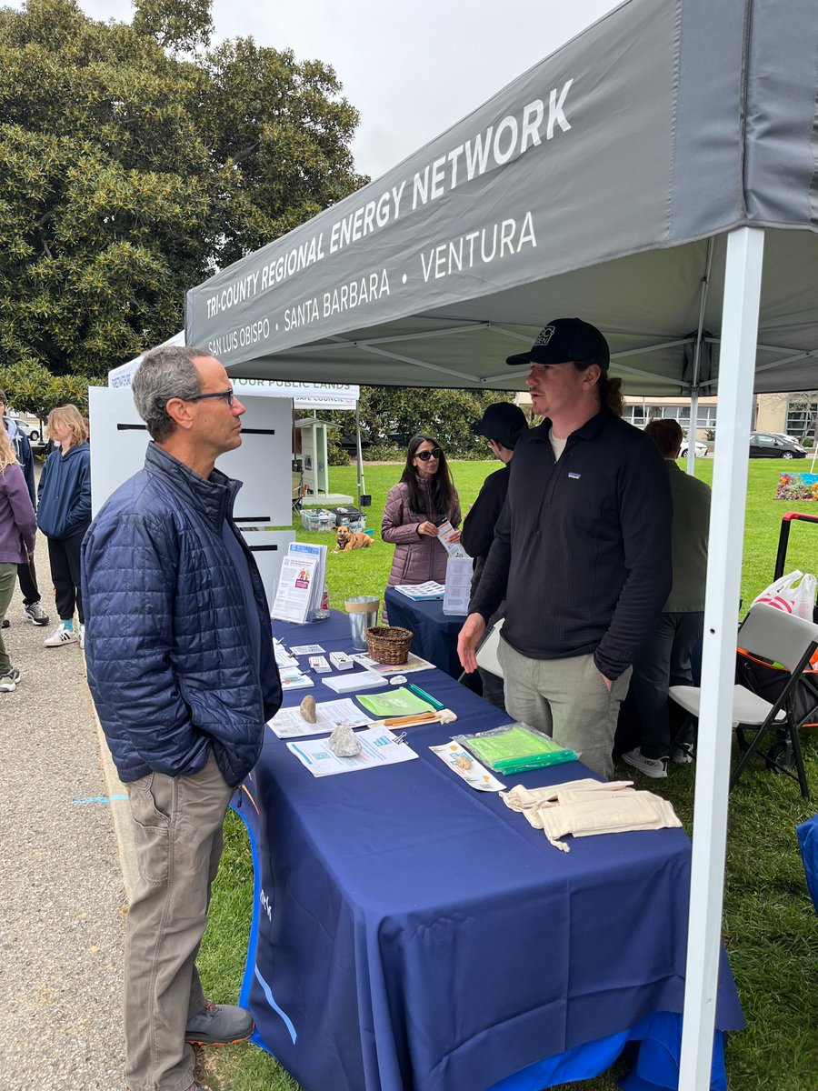🌎This past month, our 🌱Sustainability Division was hard at work attending #EarthDay events across the county! From #Fillmore to #ThousandOaks, we raised awareness about sustainable practices & distributed free local native plants. 🔗Visit sustain.ventura.org to learn more.