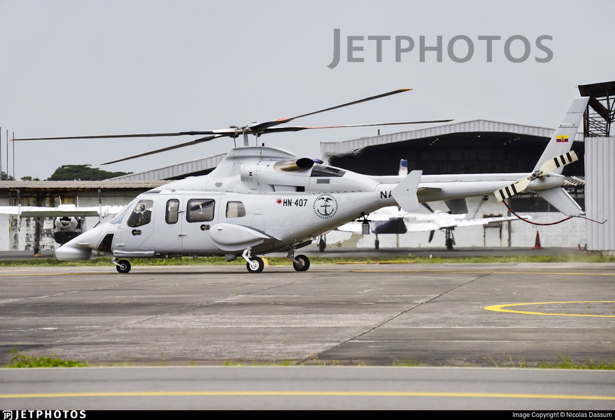 AviacionEcuador's tweet photo. Helicóptero Bell420 de la #AviacionNaval sufrió un accidente en el sector de #SantaElena, matrícula #HN407, sin sobrevivientes. 

QDEP

Foto tomada de @JetPhotos https://t.co/KsklFqhVyo