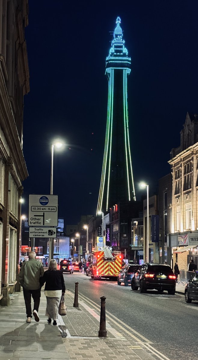 shivang_beniwal's tweet image. Love truly knows no age. #Blackpool #LoveInEveryStep