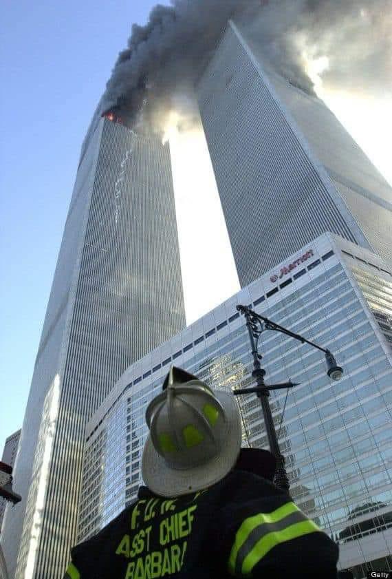 I had never seen this picture before. Wow #towers #NYC