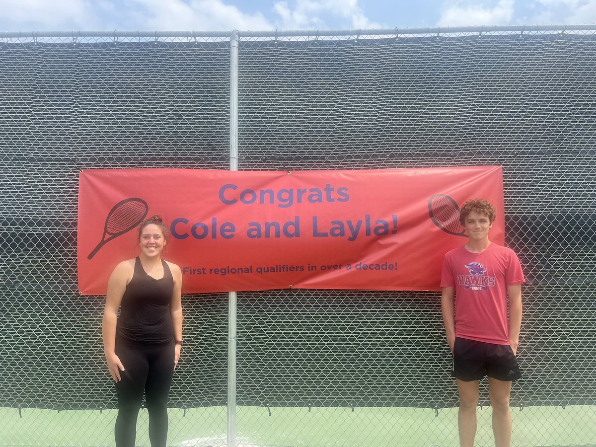 Thank you to the Lair family for generously donating a banner to celebrate our regional qualifiers! 
#gohayshawks