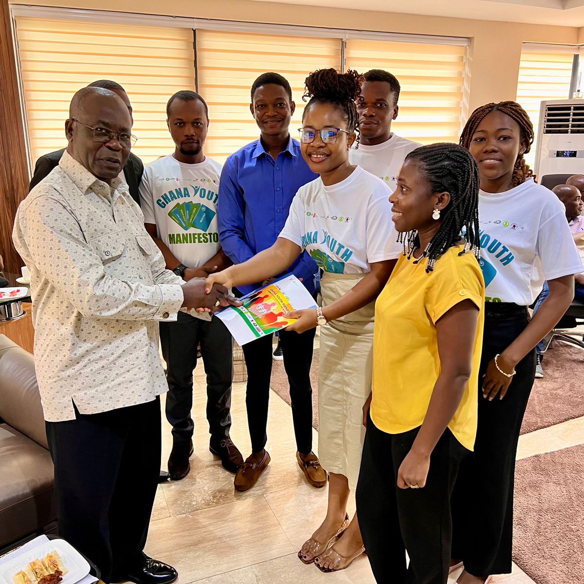 Meaningful youth engagement is crucial for prioritising the needs of young people. YAG and the core team of the Ghana Youth Manifesto collaborated to present the youth manifesto to the NDC manifesto committee, ensuring that youth voices are included in political party manifestos.