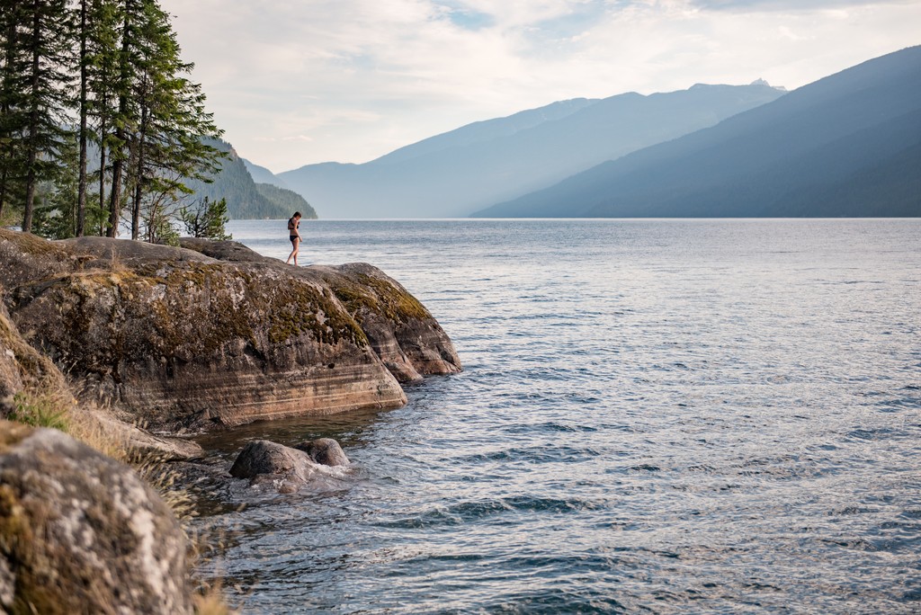 Fun fact: BC has an estimated 20,000 lakes! We’re exploring some of BC’s beautiful and serene lakes for #LandscapeMonday - can you tell where they are? Let us know in the comments below. 🌊⛰️ Learn more about protecting nature at bcpf.ca