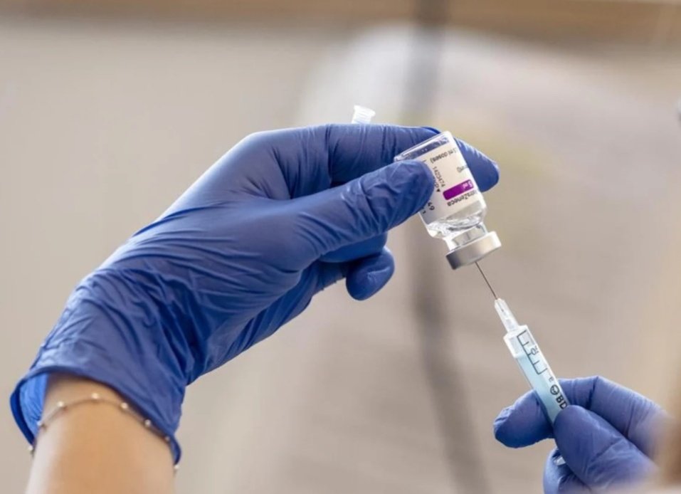 📊 ¿Tienes puesta, al menos, UNA VACUNA contra el COVID?

🔃 SÍ
♥️ NO