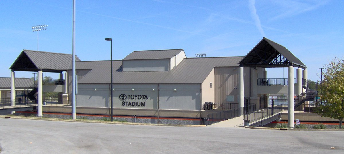 CFBHome's tweet image. Stadium of the Night 🌚

🏟️ Toyota Stadium 
📍Georgetown, KY
✅ Capacity 5k but expandable to 20k

Home of @Gtown_Football 

#GoTigers🟠⚫