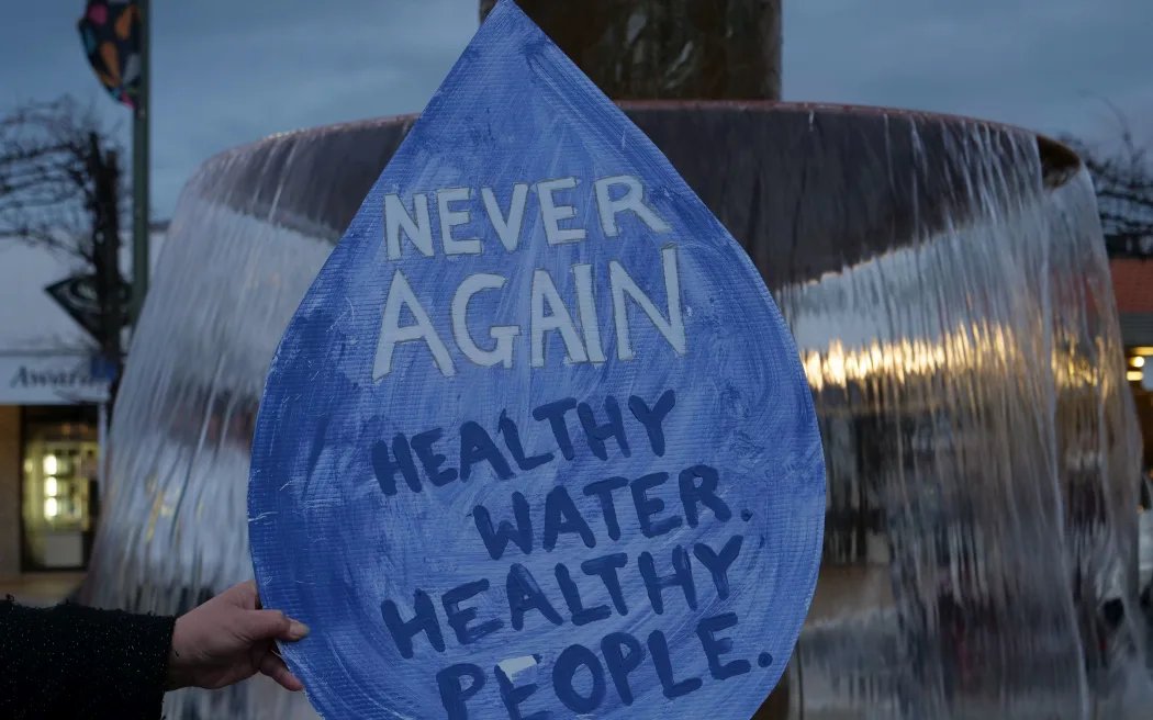 Public health experts say the Luxon Govt has been unpicking drinking water safety protection since coming to power - risking a repeat of the deadly Havelock North campylobacter outbreak: rnz.co.nz/national/progr… #WarOnNature #nzpol