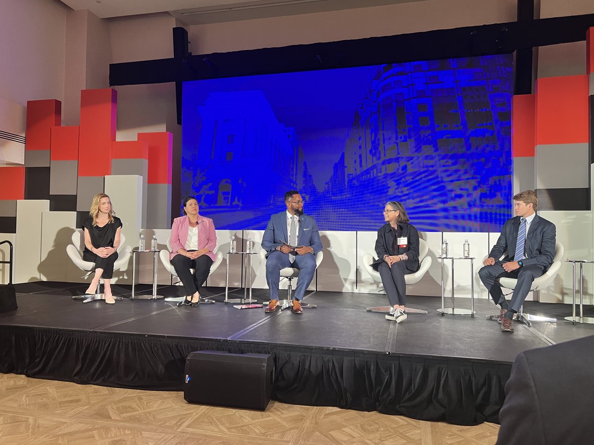 We're throwing it back to last week's 2023 #StateOfDowntown Forum. From the networking breakfast, to the enlightening panel discussions & speeches surrounding the state & future of D.C., the Forum was a huge success. #DowntownDC #EconomicDevelopment #WashingtonDC