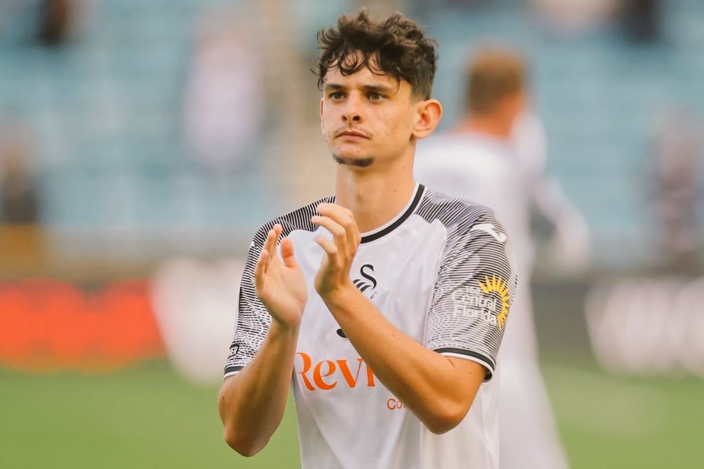 Thank you <a href="/SwansOfficial/">Swansea City AFC</a> 
Wishing you all the best for next season! 🦢